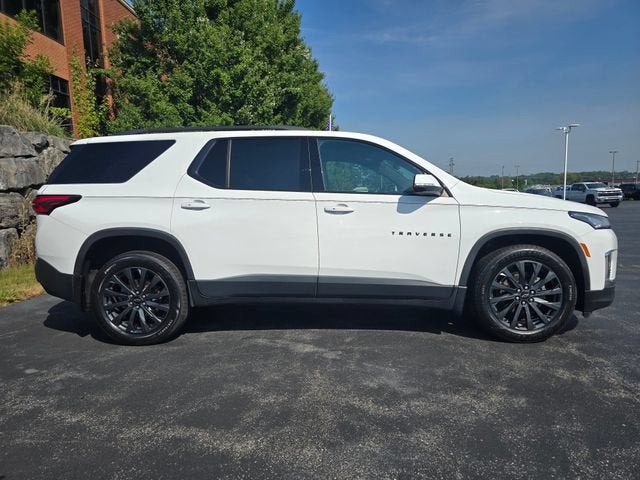 2023 Chevrolet Traverse — side profile view