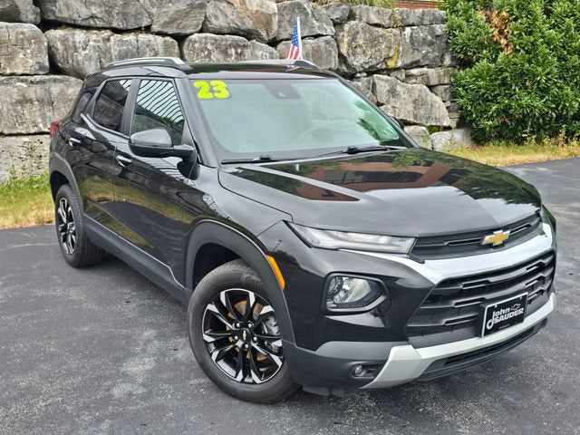2023 Chevrolet Trailblazer LT in Mosaic Black Metallic — front three-quarter view