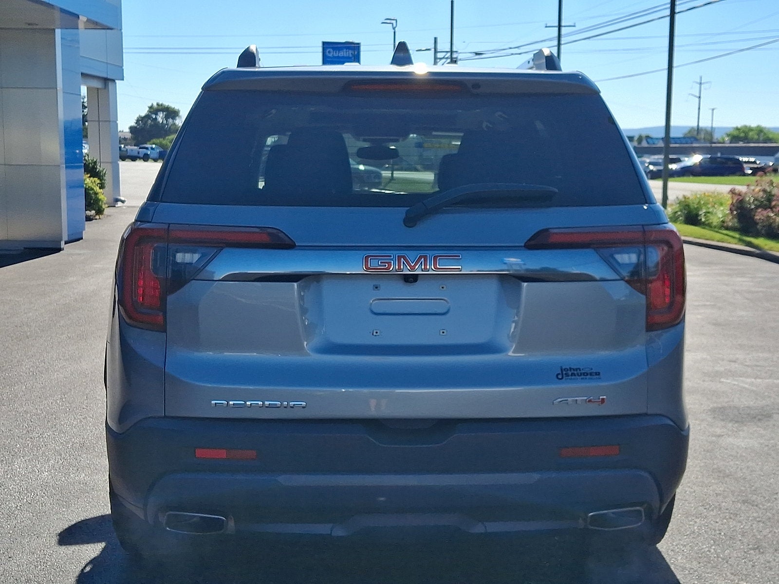2023 GMC Acadia — detail view
