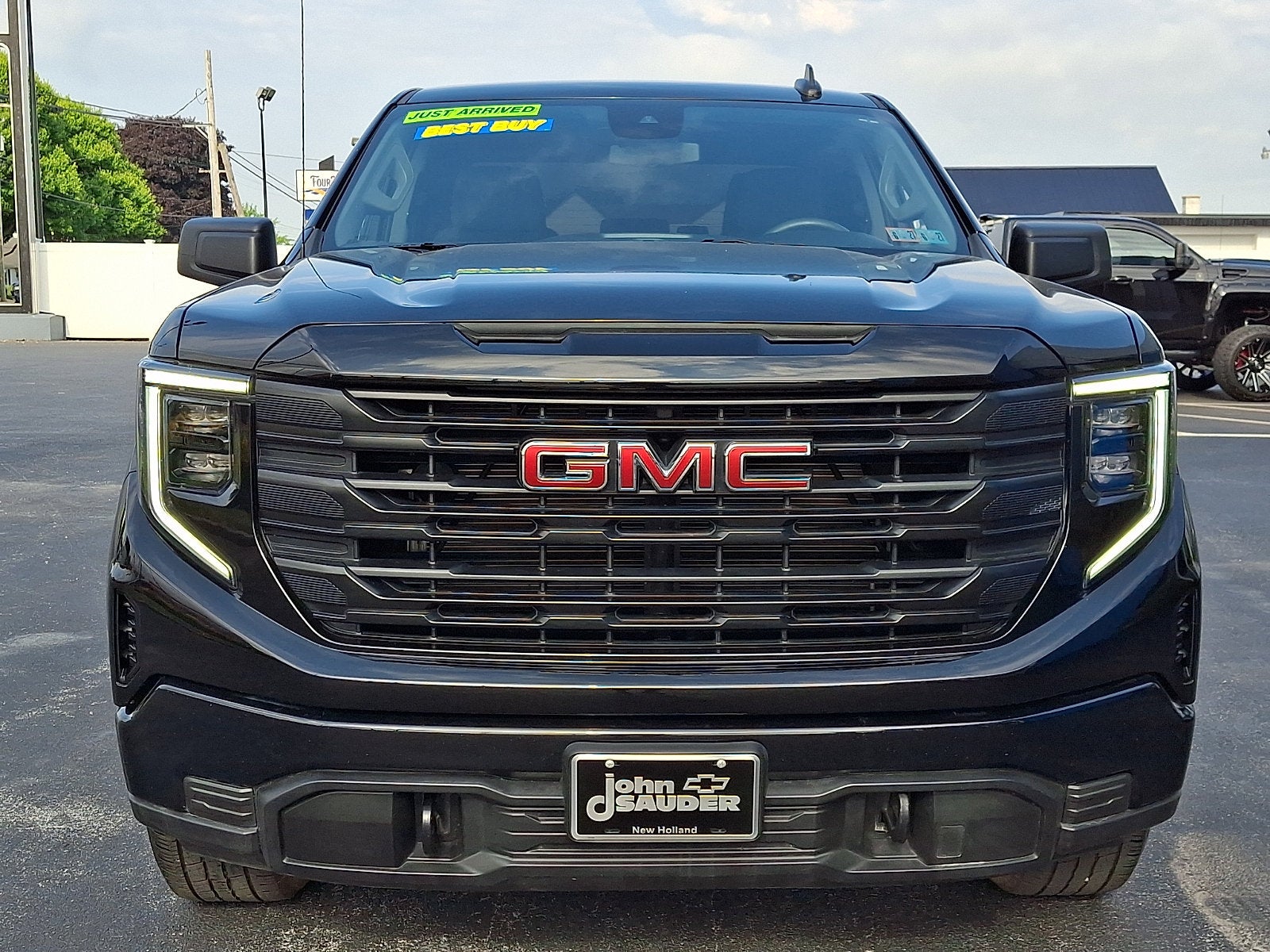 2024 GMC Sierra 1500 — side profile view